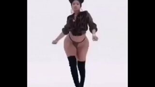 Nicki Minaj rapport sexuel